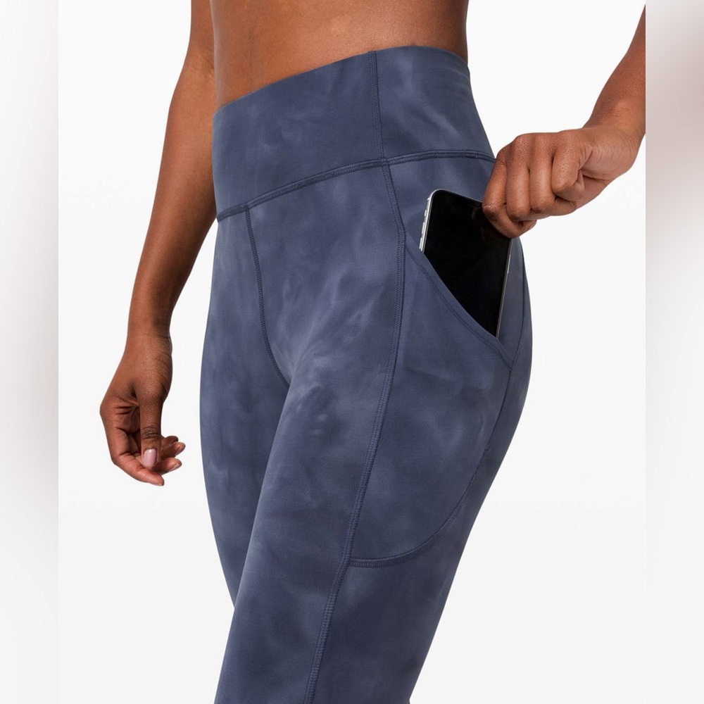 Lululemon Invigorate High-Rise Crop 23" sz 6 Diamond Dye Shade Naval Blue